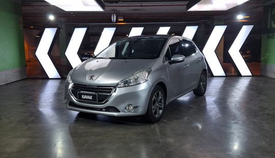 Peugeot • 208