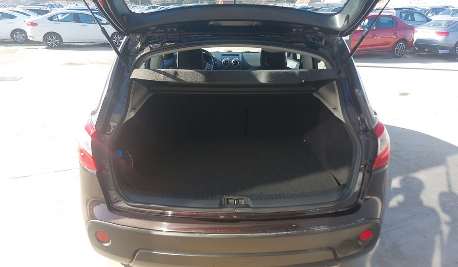 Nissan Qashqai 2.0 AUTO CIDEF 4X2 Suv 2012
