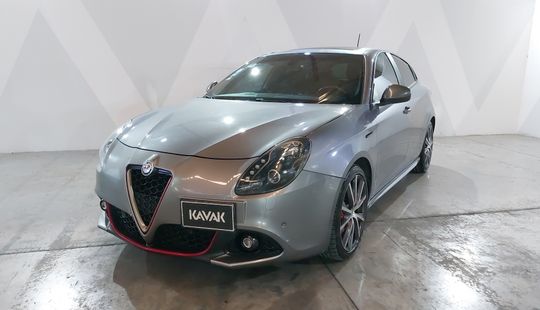 Alfa Romeo • Giulietta