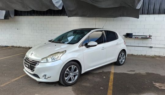Peugeot • 208