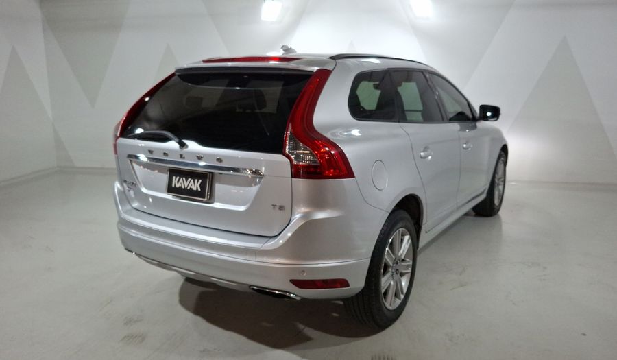 Volvo Xc60 2.0 ADDITION PLUS T5 AT Suv 2016