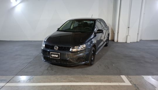 Volkswagen • Vento