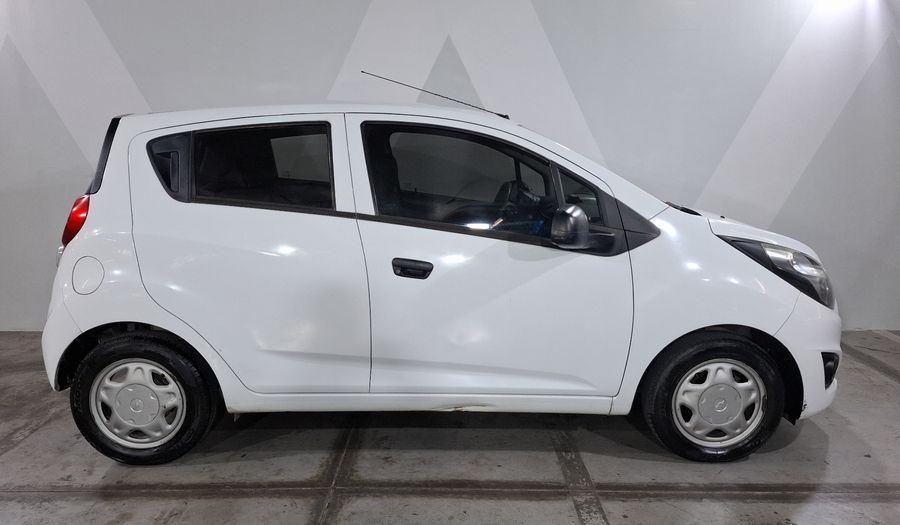 Chevrolet Spark Classic 1.2 LS A MT Hatchback 2016