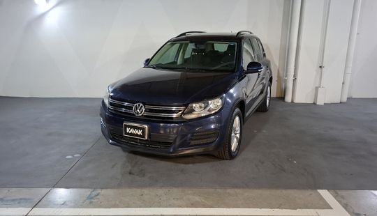 Volkswagen • Tiguan