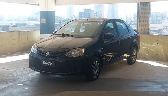Toyota • Etios