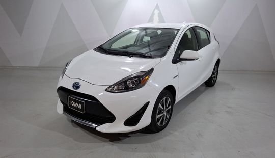 Toyota • Prius C
