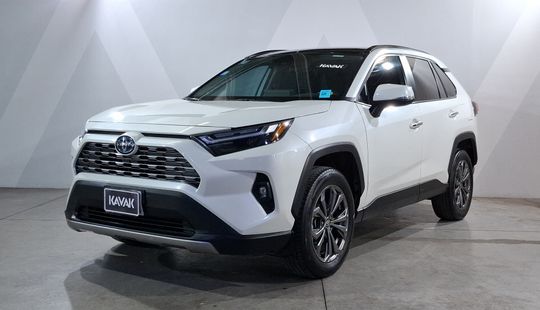 Toyota • RAV4