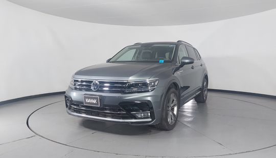 Volkswagen • Tiguan