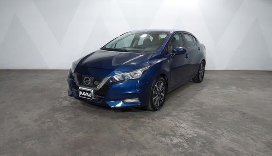 Nissan • Versa