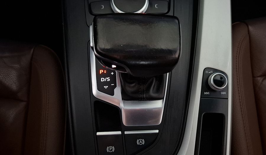 Audi A4 2.0 TFSI DYNAMIC S-TRONIC Sedan 2017