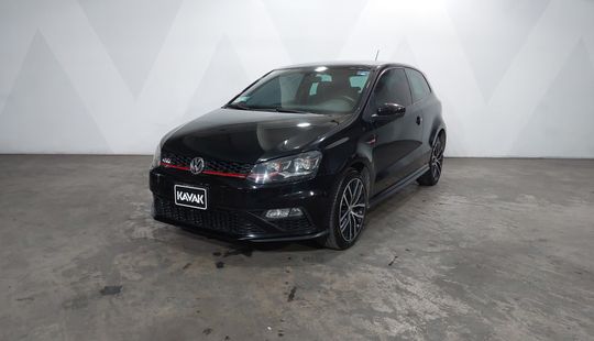 Volkswagen • Polo