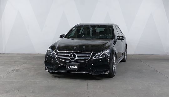 Mercedes Benz • Clase E