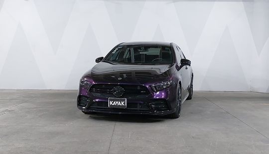 Mercedes Benz • Clase A