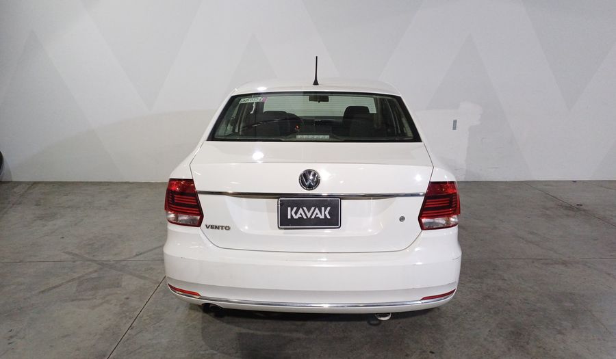 Volkswagen Vento 1.6 STARTLINE TIPTRONIC Sedan 2018