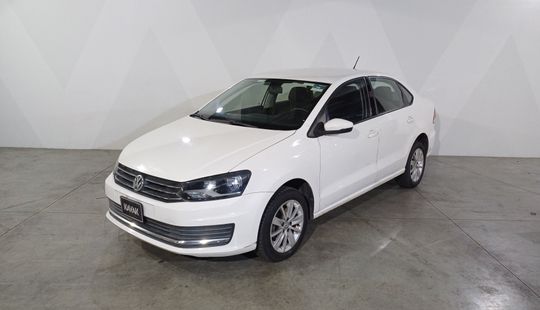 Volkswagen • Vento