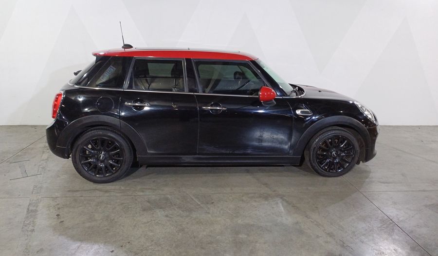 Mini Cooper 1.5 COOPER CHILI AT Hatchback 2016