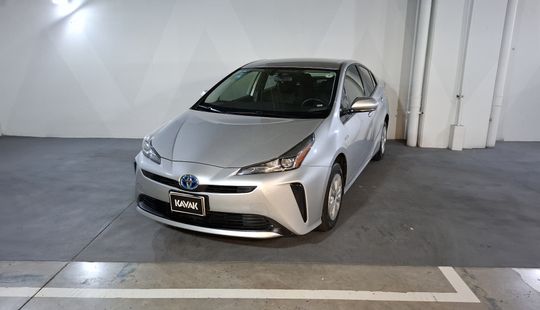 Toyota • Prius