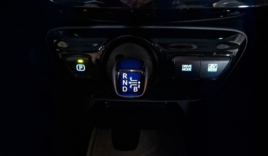 Toyota Prius 1.8 HYBRID BASE Hatchback 2019