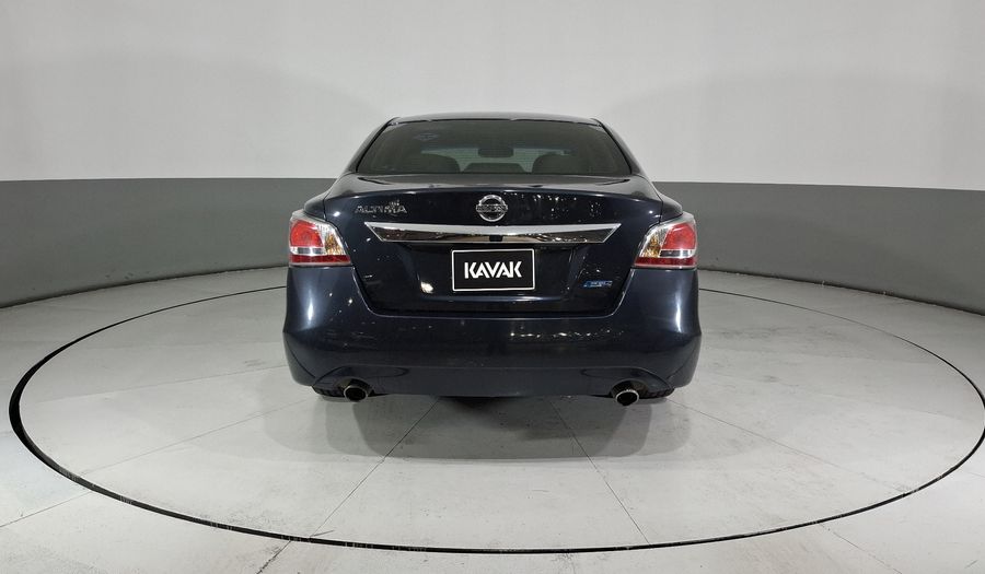 Nissan Altima 2.5 ADVANCE NAVI CVT Sedan 2015