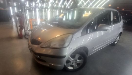 Honda • Fit