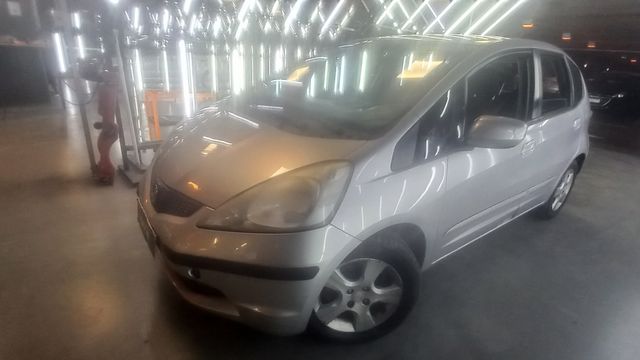 Honda • Fit
