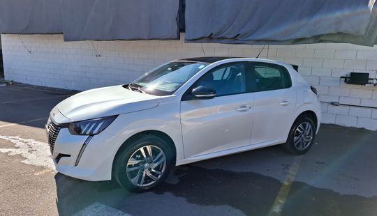 Peugeot • 208