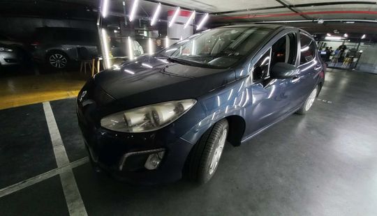 Peugeot • 308