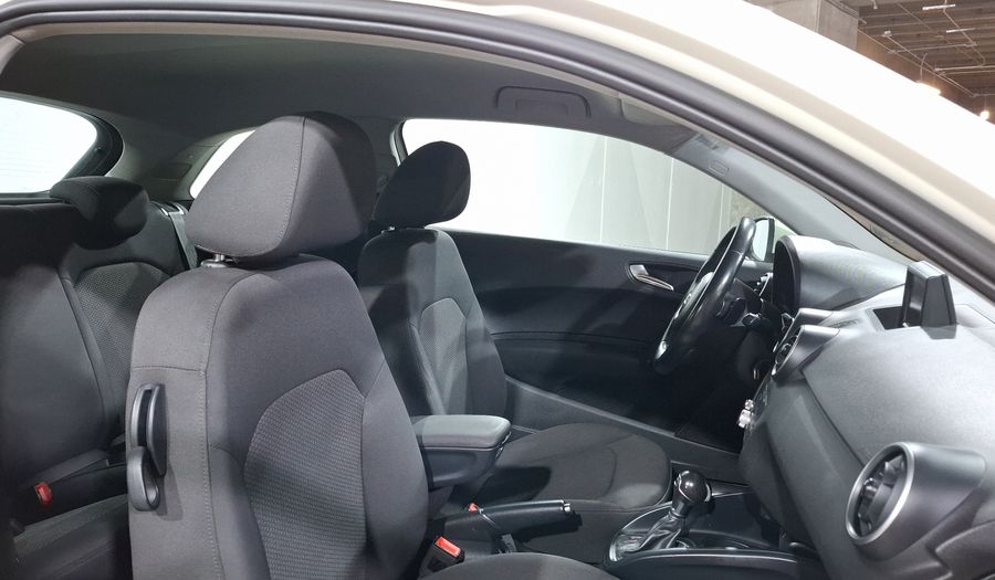 Audi A1 1.4 TFSI COOL S TRONIC Hatchback 2015