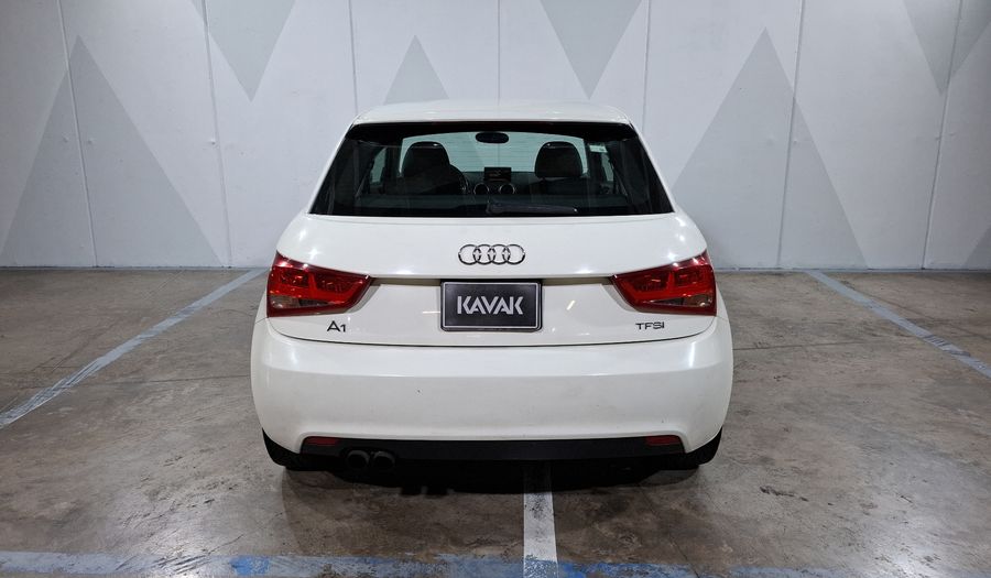 Audi A1 1.4 TFSI COOL S TRONIC Hatchback 2015