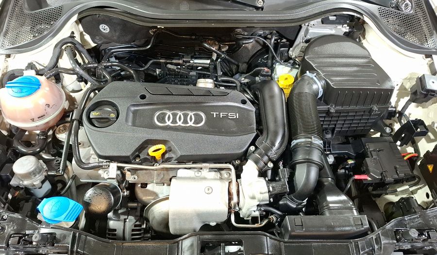 Audi A1 1.4 TFSI COOL S TRONIC Hatchback 2015