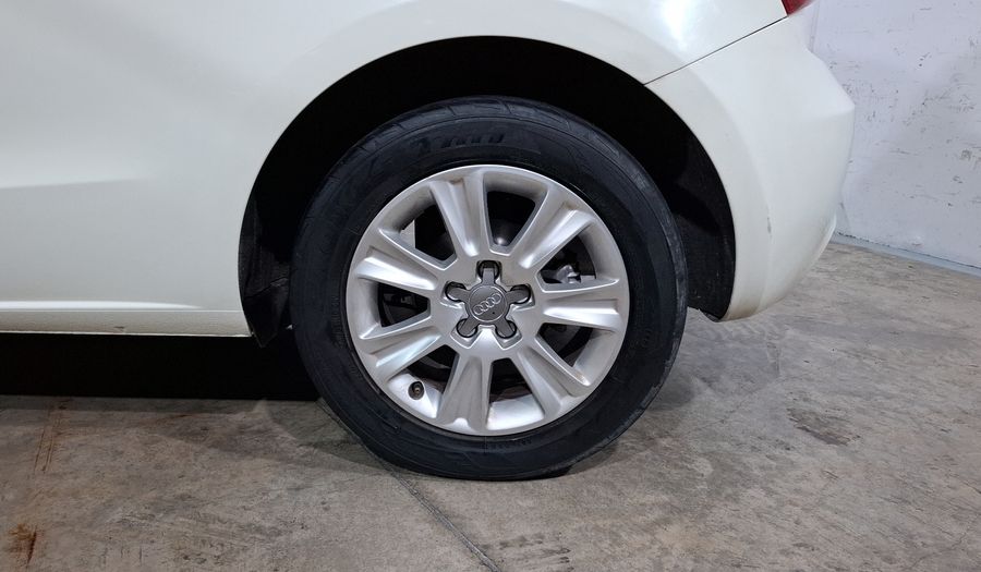 Audi A1 1.4 TFSI COOL S TRONIC Hatchback 2015