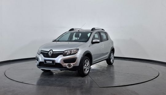 Renault • Sandero Stepway