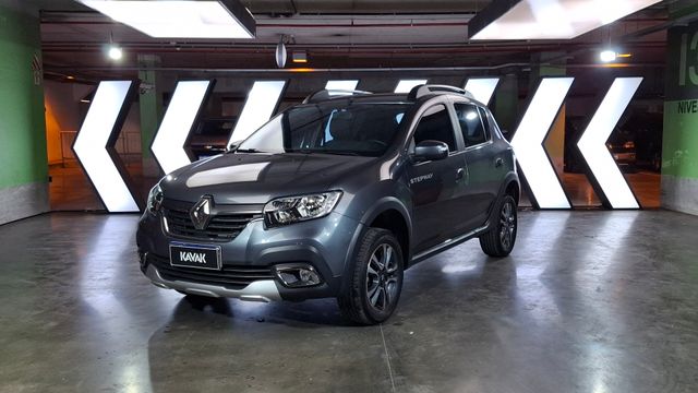 Renault • Sandero Stepway