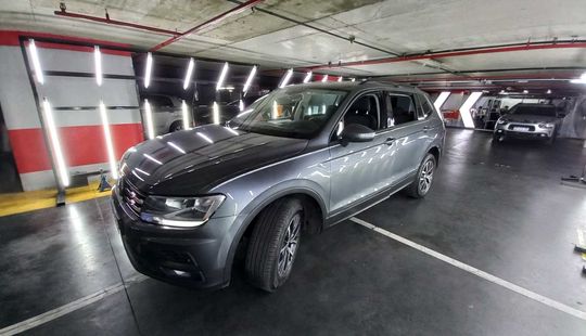 Volkswagen • Tiguan Allspace