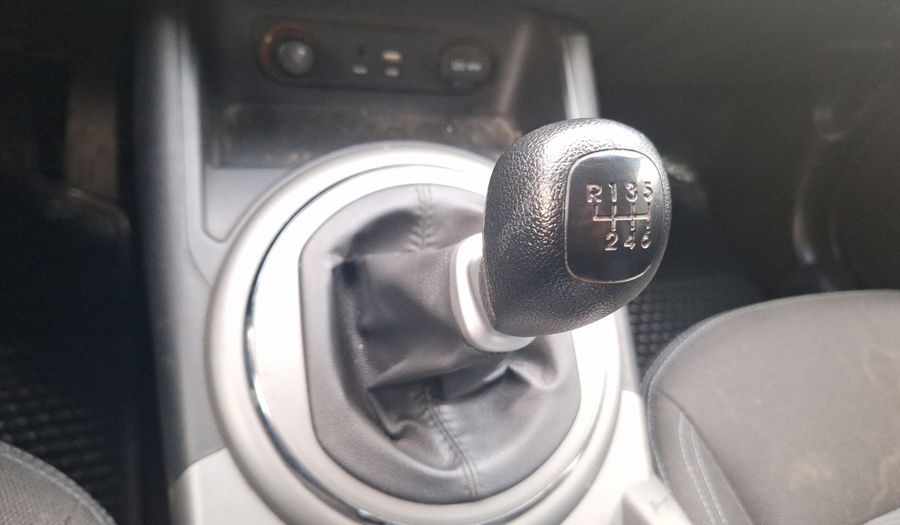 Kia Sportage 2.0 LX AC DAB Suv 2015