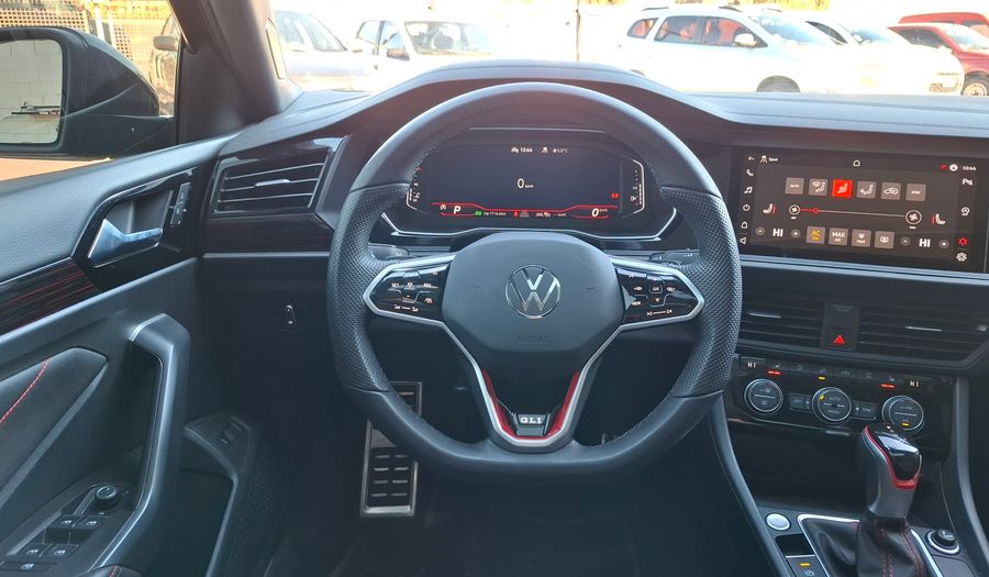 Volkswagen Vento 2.0 GLI DSG Sedan 2024
