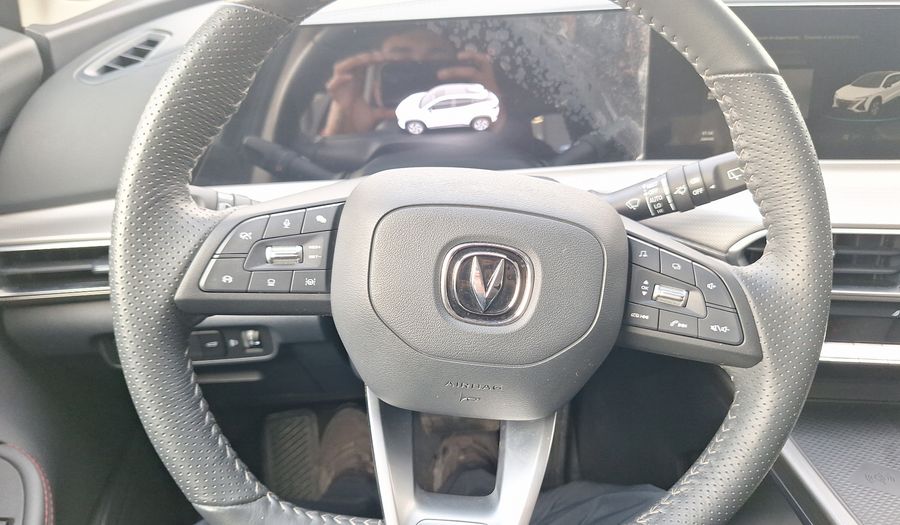Changan Uni-t 1.5T LUXURY DCT AUTO Suv 2022