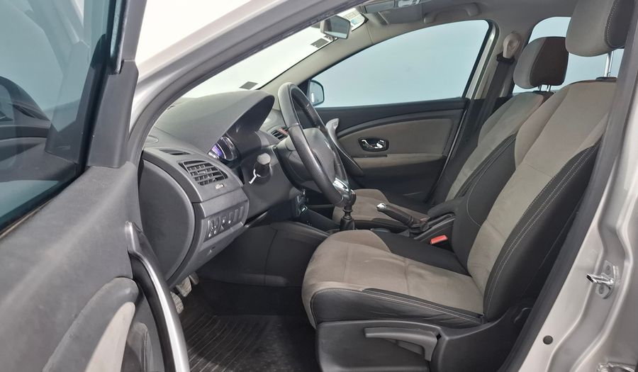 Renault Fluence 2.0 LUXE PACK Sedan 2016