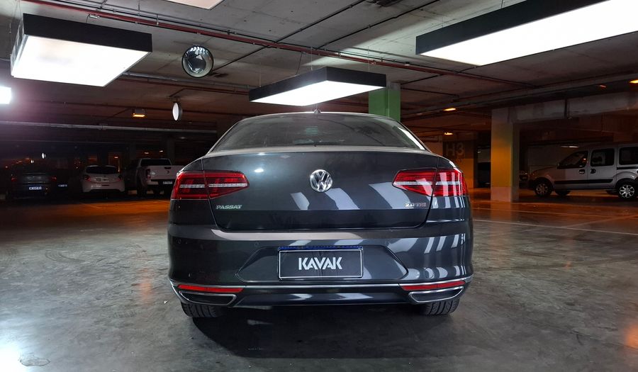 Volkswagen Passat 2.0 TSI DSG HIGHLINE Sedan 2018