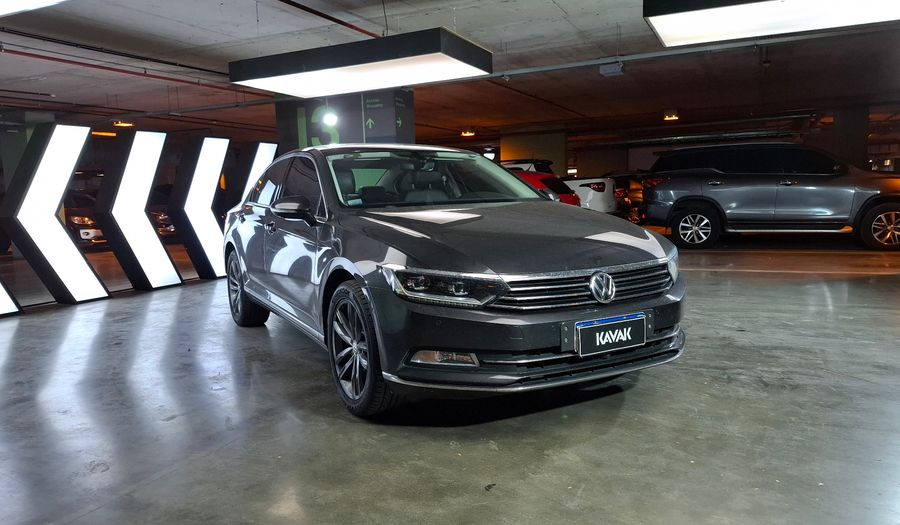 Volkswagen Passat 2.0 TSI DSG HIGHLINE Sedan 2018