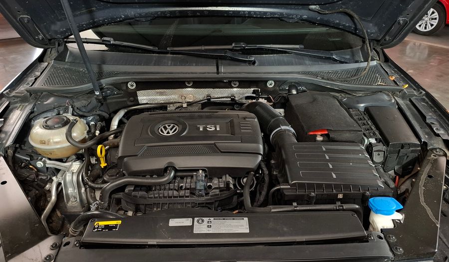 Volkswagen Passat 2.0 TSI DSG HIGHLINE Sedan 2018