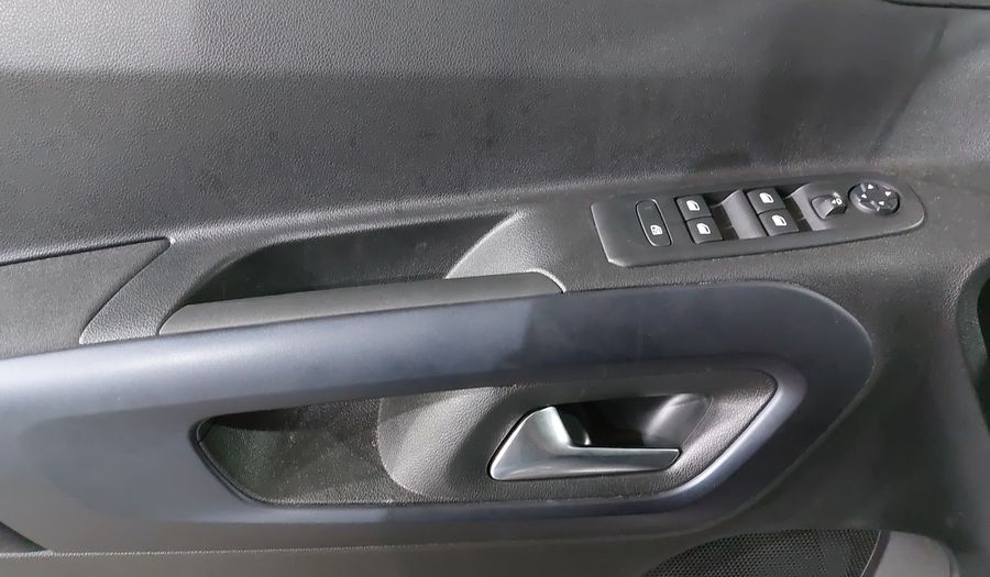 Peugeot Rifter 1.2 PURETECH ALLURE PACK AUTO Minivan 2024