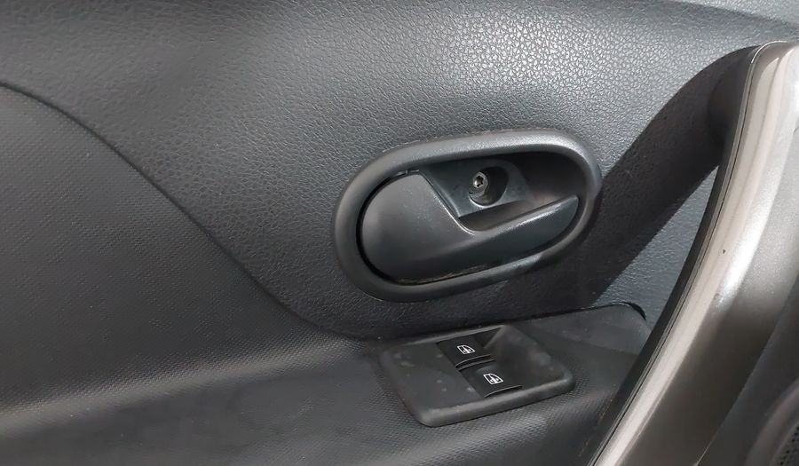 Renault Logan 1.6 EXPRESSION AT Sedan 2017