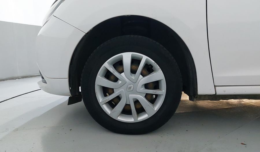 Renault Logan 1.6 EXPRESSION AT Sedan 2017