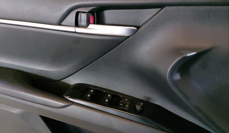 Toyota Camry 2.5 SE AUTO Sedan 2018