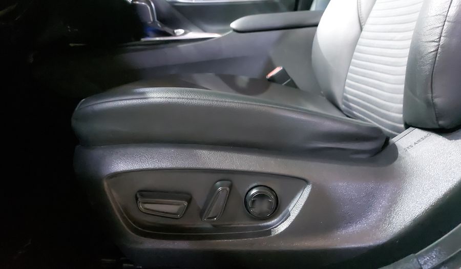 Toyota Camry 2.5 SE AUTO Sedan 2018