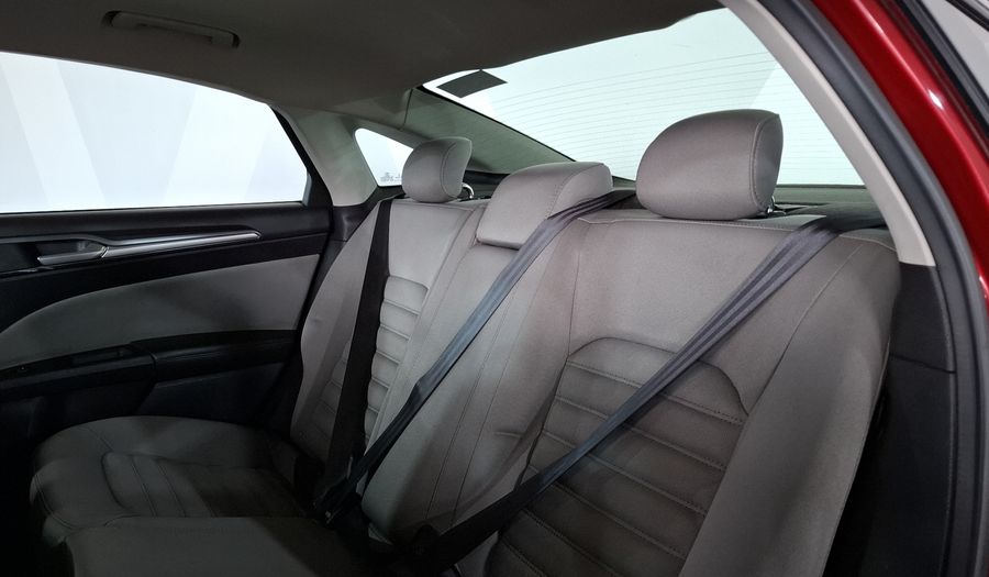 Ford Fusion 2.5 S I4 AT Sedan 2013