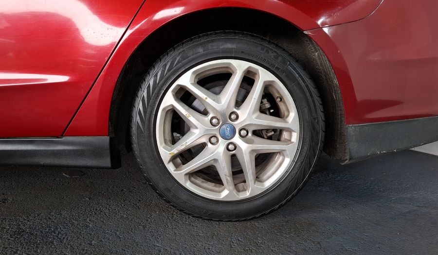 Ford Fusion 2.5 S I4 AT Sedan 2013