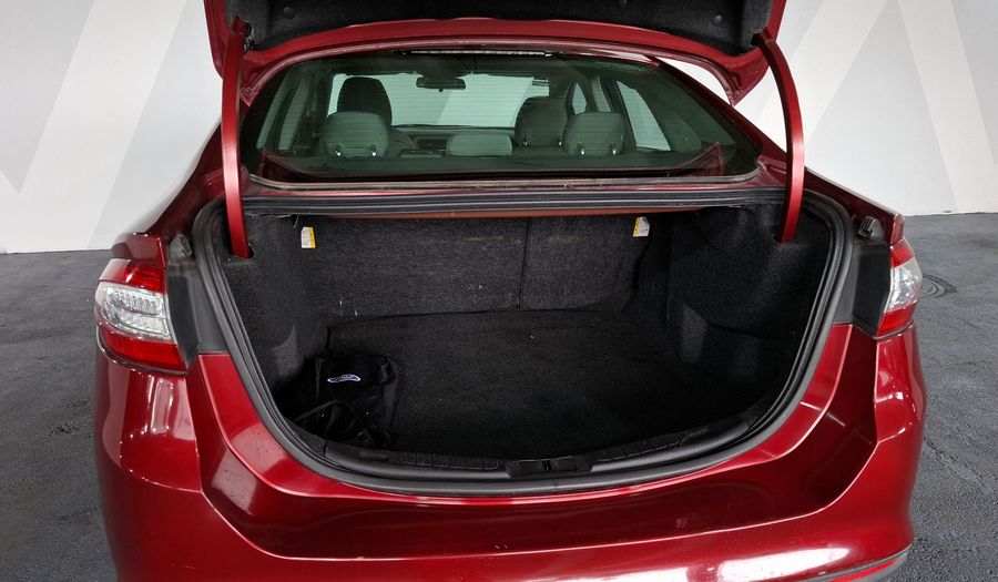 Ford Fusion 2.5 S I4 AT Sedan 2013