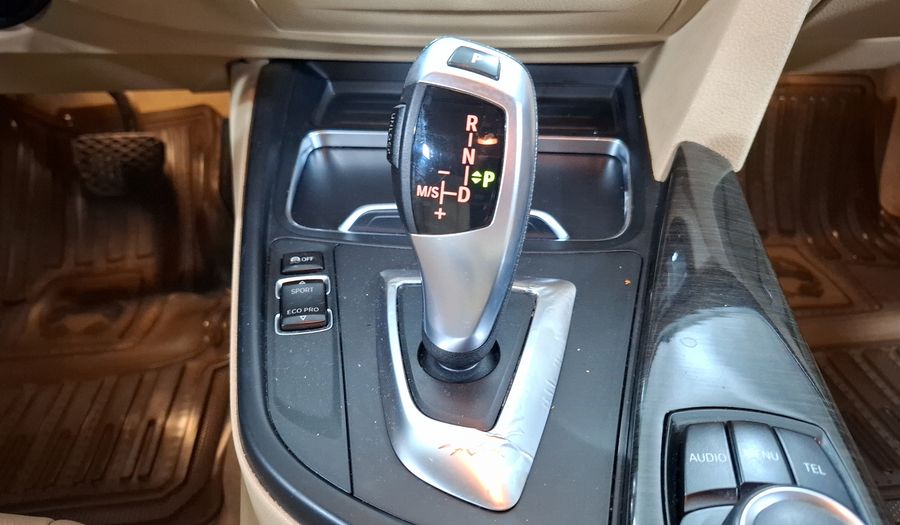 Bmw Serie 3 2.0 320IA LUXURY LINE Sedan 2016